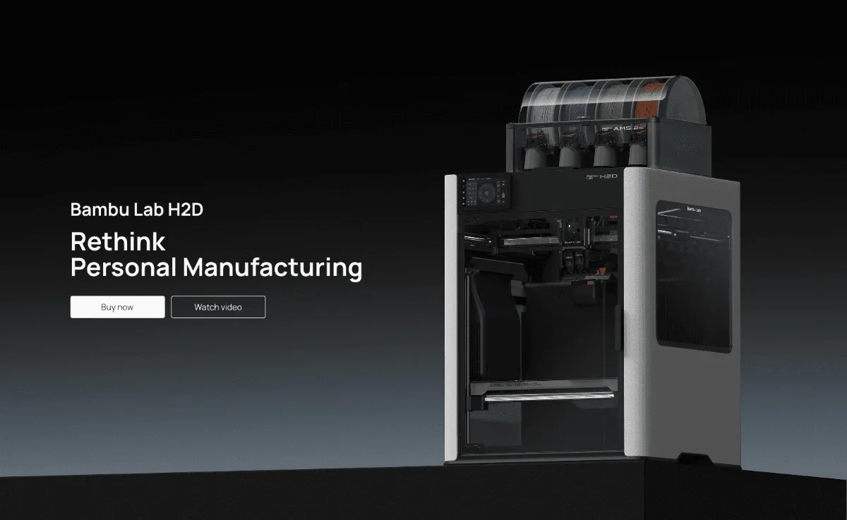 Pod tryskou 3/2025: Nová 3D tiskárna od Bambu Lab a kreativní projekty